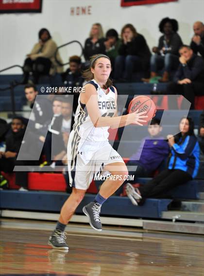 Thumbnail 3 in Fayetteville Academy vs Hickory Grove (WNC Holiday Classic) photogallery.