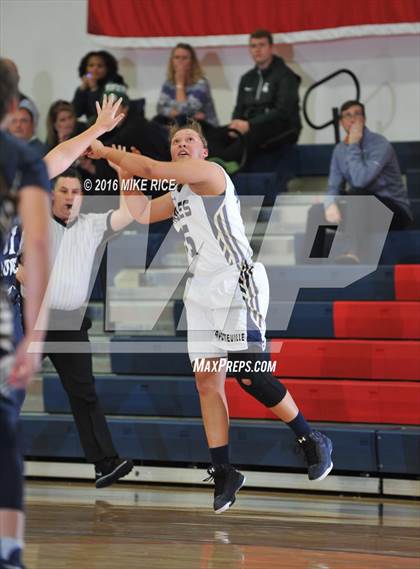 Thumbnail 2 in Fayetteville Academy vs Hickory Grove (WNC Holiday Classic) photogallery.