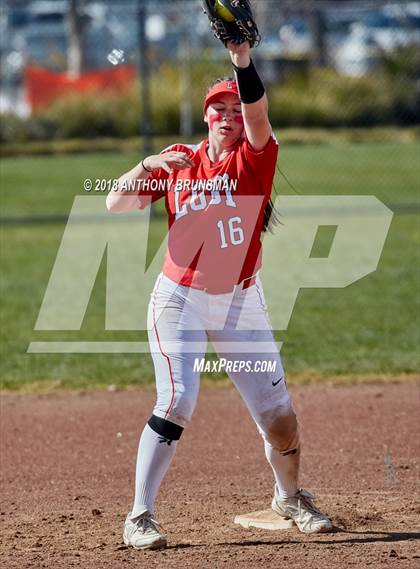 Thumbnail 3 in Bella Vista vs. Lodi (Preseason Tournament) photogallery.