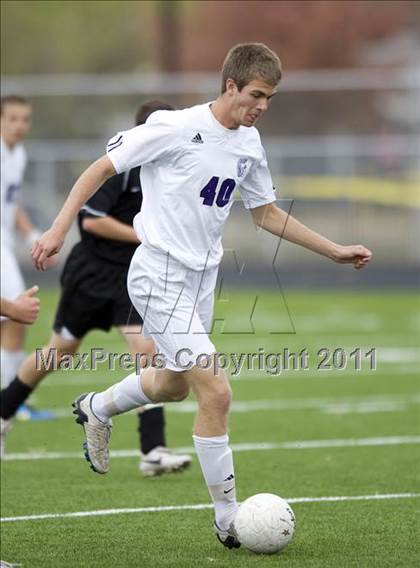 Thumbnail 3 in Downers Grove North @ Hinsdale South (Regional Playoff) photogallery.