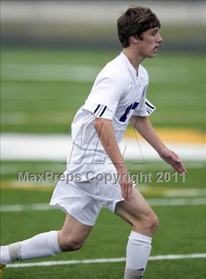 Thumbnail 2 in Downers Grove North @ Hinsdale South (Regional Playoff) photogallery.