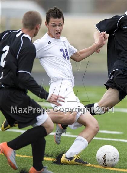 Thumbnail 2 in Downers Grove North @ Hinsdale South (Regional Playoff) photogallery.
