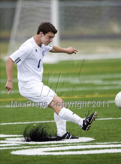Thumbnail 3 in Downers Grove North @ Hinsdale South (Regional Playoff) photogallery.