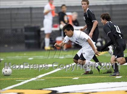 Thumbnail 2 in Downers Grove North @ Hinsdale South (Regional Playoff) photogallery.