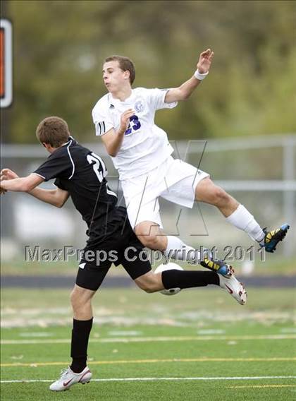 Thumbnail 2 in Downers Grove North @ Hinsdale South (Regional Playoff) photogallery.