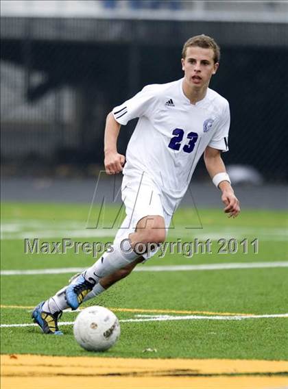 Thumbnail 1 in Downers Grove North @ Hinsdale South (Regional Playoff) photogallery.