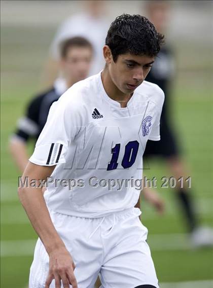 Thumbnail 2 in Downers Grove North @ Hinsdale South (Regional Playoff) photogallery.