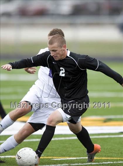 Thumbnail 2 in Downers Grove North @ Hinsdale South (Regional Playoff) photogallery.