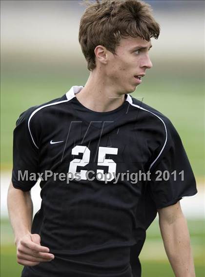 Thumbnail 3 in Downers Grove North @ Hinsdale South (Regional Playoff) photogallery.