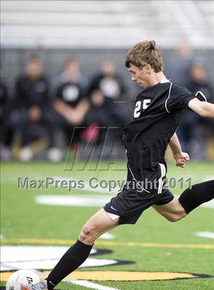 Thumbnail 3 in Downers Grove North @ Hinsdale South (Regional Playoff) photogallery.