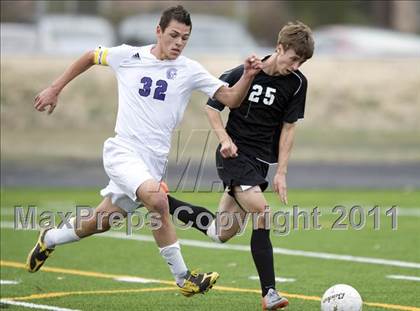 Thumbnail 2 in Downers Grove North @ Hinsdale South (Regional Playoff) photogallery.