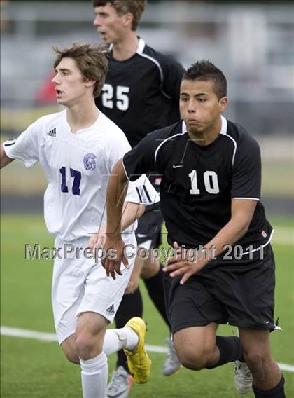 Thumbnail 1 in Downers Grove North @ Hinsdale South (Regional Playoff) photogallery.