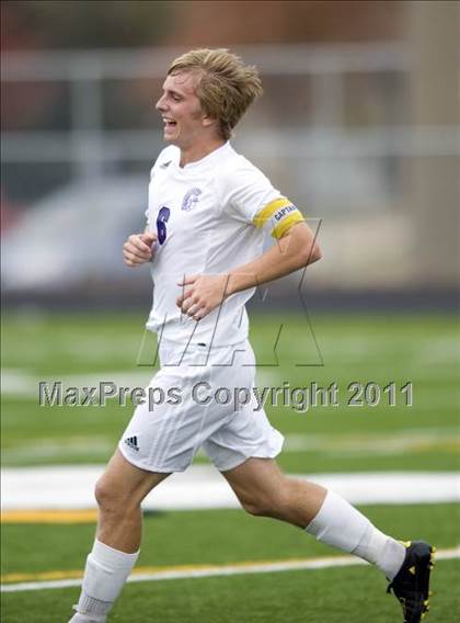 Thumbnail 2 in Downers Grove North @ Hinsdale South (Regional Playoff) photogallery.