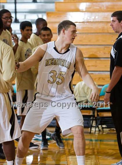 Thumbnail 3 in Pasadena Memorial vs Galena Park (McDonald's Texas Invitational) photogallery.