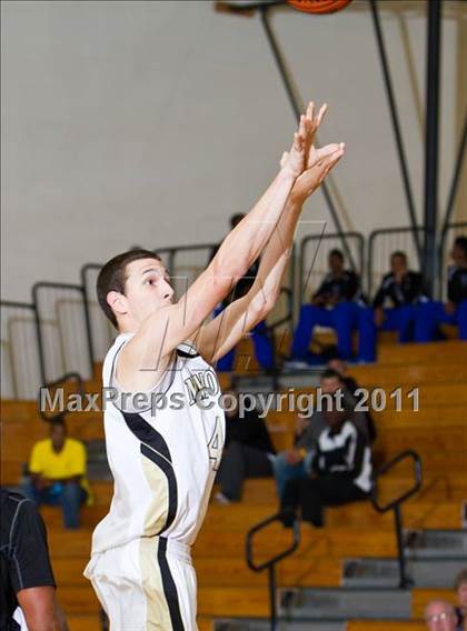 Thumbnail 3 in Pasadena Memorial vs Galena Park (McDonald's Texas Invitational) photogallery.