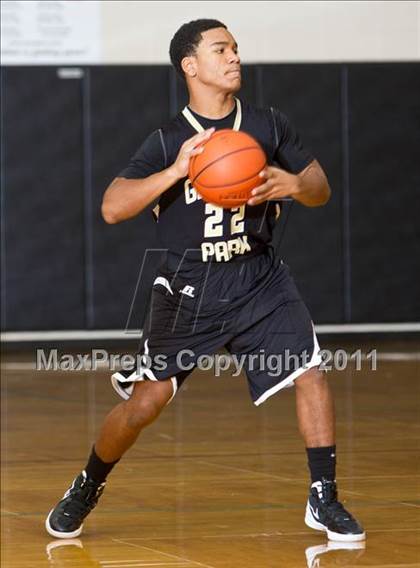 Thumbnail 3 in Pasadena Memorial vs Galena Park (McDonald's Texas Invitational) photogallery.