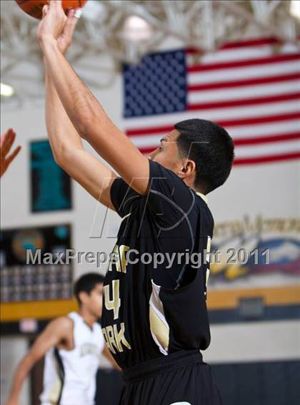 Thumbnail 1 in Pasadena Memorial vs Galena Park (McDonald's Texas Invitational) photogallery.