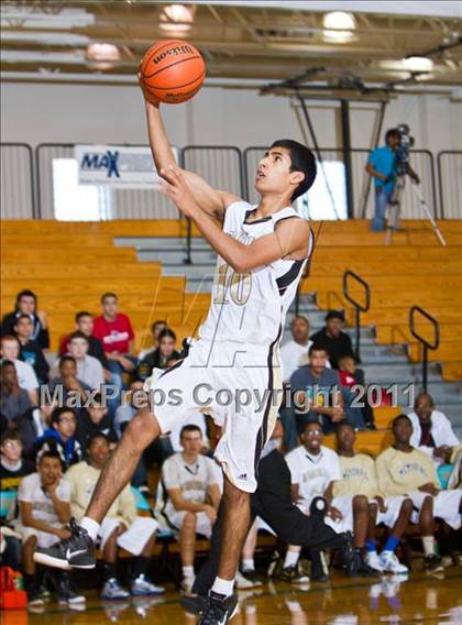 Thumbnail 3 in Pasadena Memorial vs Galena Park (McDonald's Texas Invitational) photogallery.