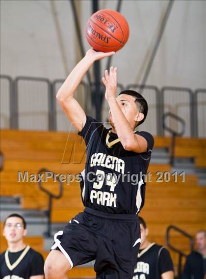 Thumbnail 1 in Pasadena Memorial vs Galena Park (McDonald's Texas Invitational) photogallery.