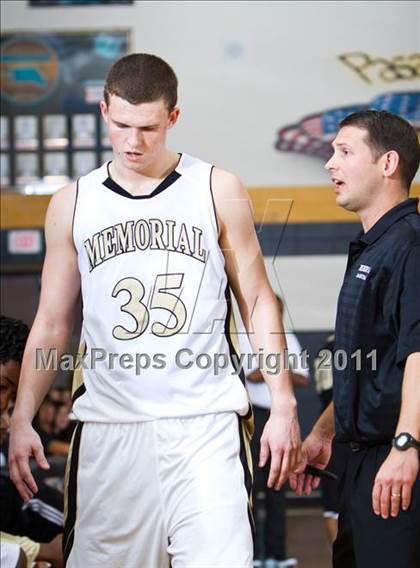 Thumbnail 2 in Pasadena Memorial vs Galena Park (McDonald's Texas Invitational) photogallery.