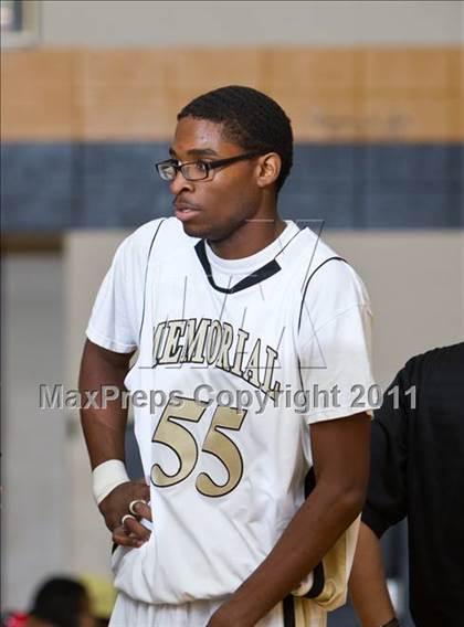 Thumbnail 1 in Pasadena Memorial vs Galena Park (McDonald's Texas Invitational) photogallery.