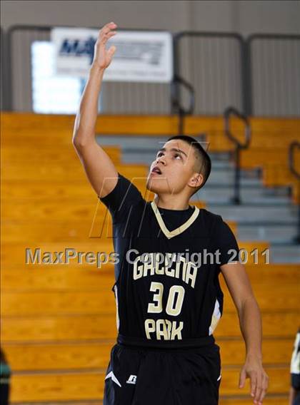 Thumbnail 3 in Pasadena Memorial vs Galena Park (McDonald's Texas Invitational) photogallery.