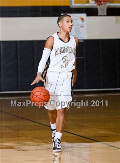 Thumbnail 2 in Pasadena Memorial vs Galena Park (McDonald's Texas Invitational) photogallery.