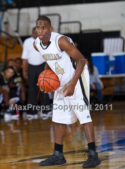 Thumbnail 1 in Pasadena Memorial vs Galena Park (McDonald's Texas Invitational) photogallery.