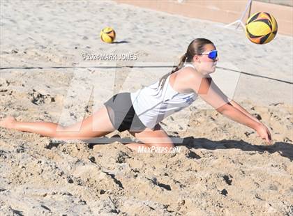 Thumbnail 3 in Arcadia vs. Salpointe Catholic (AIA DII Pairs Semifinal) photogallery.