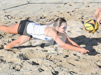 Thumbnail 1 in Arcadia vs. Salpointe Catholic (AIA DII Pairs Semifinal) photogallery.