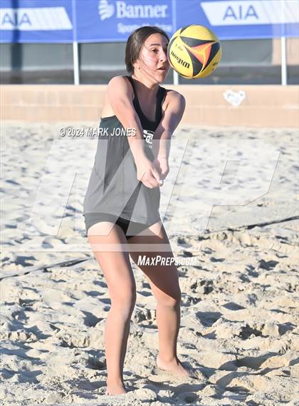 Thumbnail 3 in Arcadia vs. Salpointe Catholic (AIA DII Pairs Semifinal) photogallery.