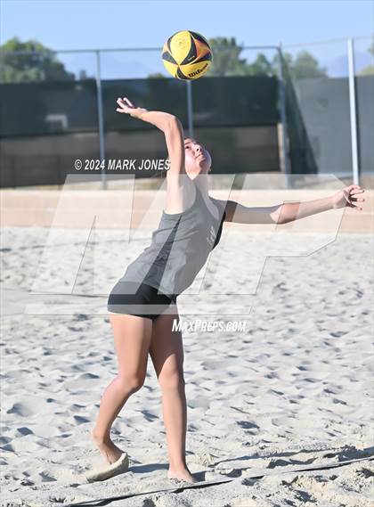 Thumbnail 1 in Arcadia vs. Salpointe Catholic (AIA DII Pairs Semifinal) photogallery.
