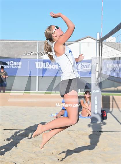 Thumbnail 1 in Arcadia vs. Salpointe Catholic (AIA DII Pairs Semifinal) photogallery.