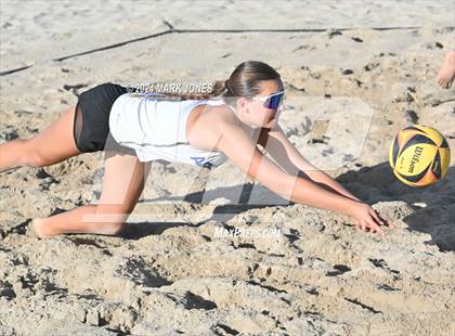 Thumbnail 3 in Arcadia vs. Salpointe Catholic (AIA DII Pairs Semifinal) photogallery.