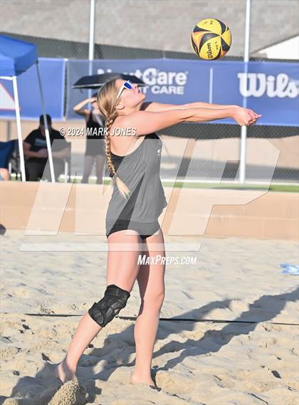 Thumbnail 2 in Arcadia vs. Salpointe Catholic (AIA DII Pairs Semifinal) photogallery.
