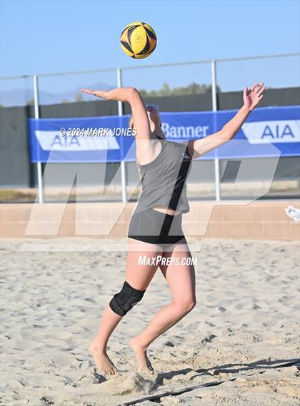 Thumbnail 2 in Arcadia vs. Salpointe Catholic (AIA DII Pairs Semifinal) photogallery.