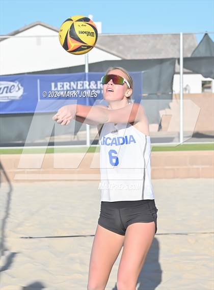 Thumbnail 3 in Arcadia vs. Salpointe Catholic (AIA DII Pairs Semifinal) photogallery.