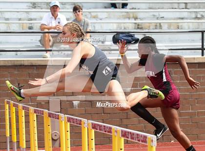 Thumbnail 2 in SCHSL State Track Meet (Girls Track Events) photogallery.