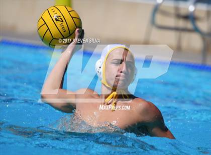 Thumbnail 3 in Los Osos vs. Punahou (America's Finest City Tournament) photogallery.