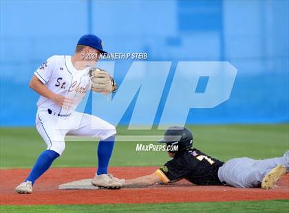 Thumbnail 3 in St. Amant @ St. Charles Catholic photogallery.