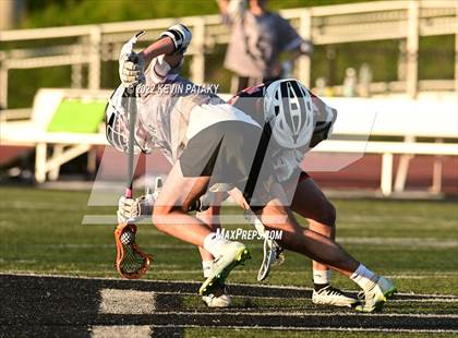 Thumbnail 2 in Foran @ Xavier photogallery.