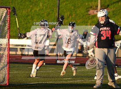 Thumbnail 2 in Foran @ Xavier photogallery.