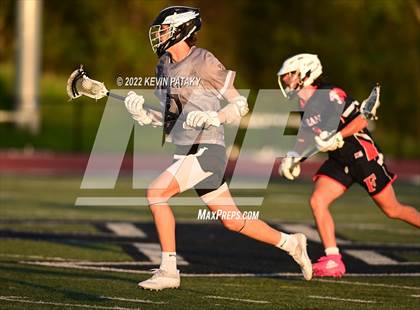 Thumbnail 2 in Foran @ Xavier photogallery.