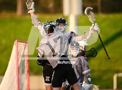Thumbnail 2 in Foran @ Xavier photogallery.