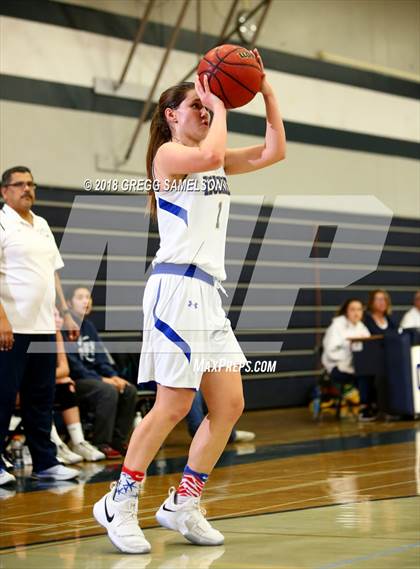 Thumbnail 2 in Sutter vs Casa Roble (Ram Challenge Tournament) photogallery.