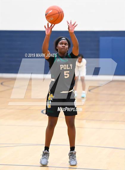 Thumbnail 1 in Grandview vs. Long Beach Poly (Nike Tournament of Champions)  photogallery.