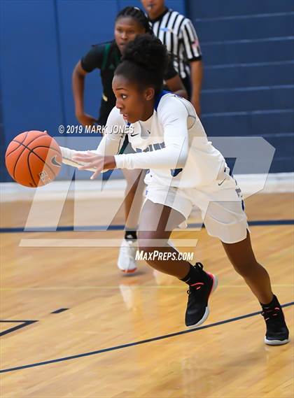 Thumbnail 3 in Grandview vs. Long Beach Poly (Nike Tournament of Champions)  photogallery.