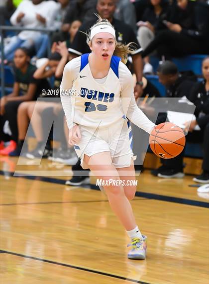 Thumbnail 2 in Grandview vs. Long Beach Poly (Nike Tournament of Champions)  photogallery.