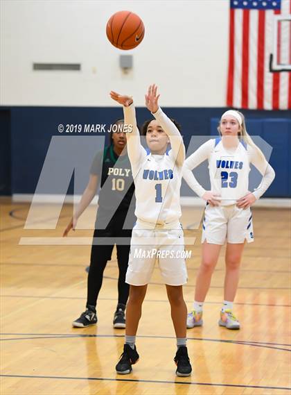 Thumbnail 1 in Grandview vs. Long Beach Poly (Nike Tournament of Champions)  photogallery.