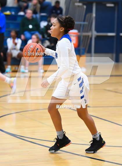 Thumbnail 1 in Grandview vs. Long Beach Poly (Nike Tournament of Champions)  photogallery.